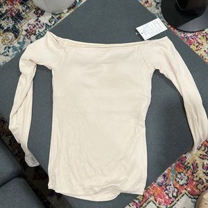 Klassy Network ribbed off shoulder top